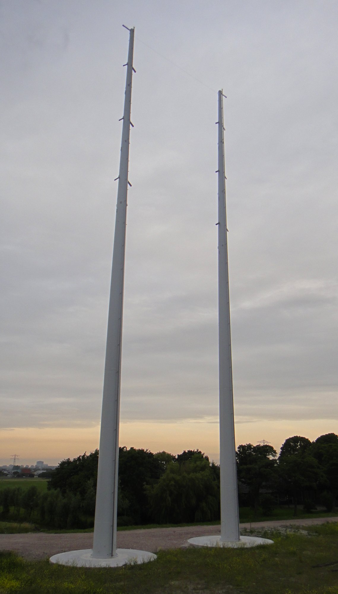 Wintrack 380 kV-hoogspanningsmast in aanbouw, Randstad Zuidring